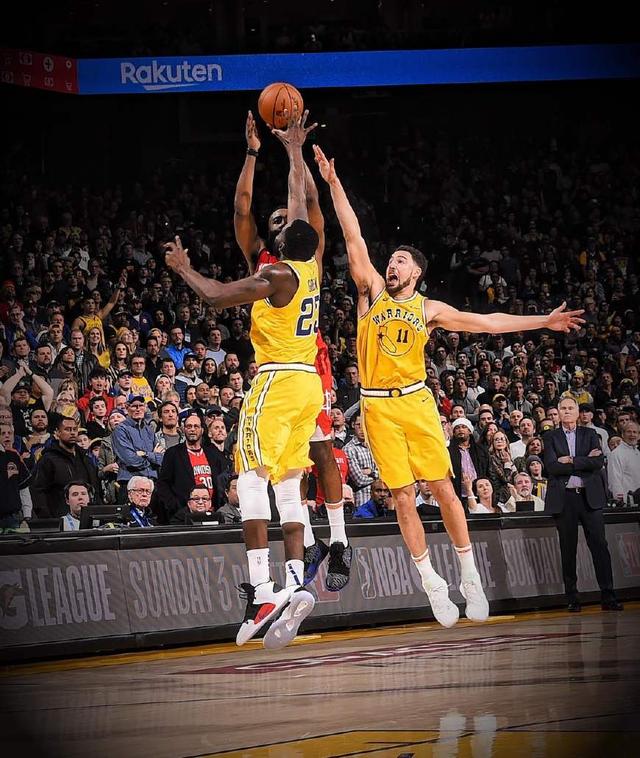 两球员结束联赛征程即赴国家队报到（两名球员联赛收官后即刻赴国家队报到）