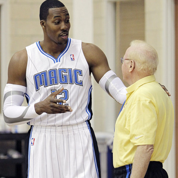 斯坦韦谈8-0中国女足：今晚我们让对手显得平平无奇（斯坦韦评8比0大胜中国女足：今夜我们让对手毫无亮点）