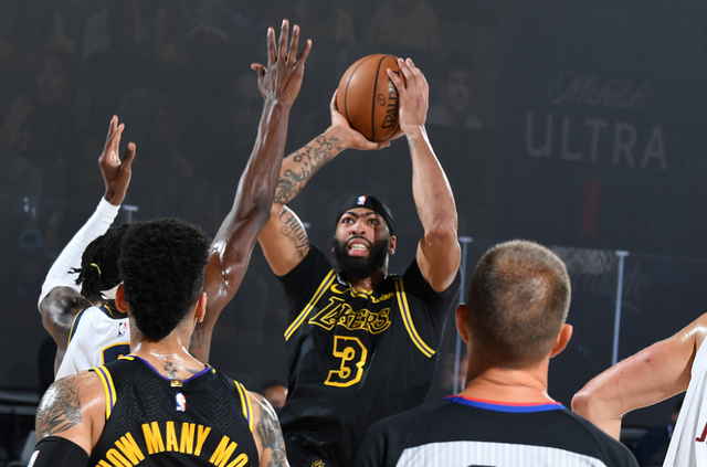 足球欧洲杯门将扑点成热点话题（欧洲杯门将扑点引发热议）