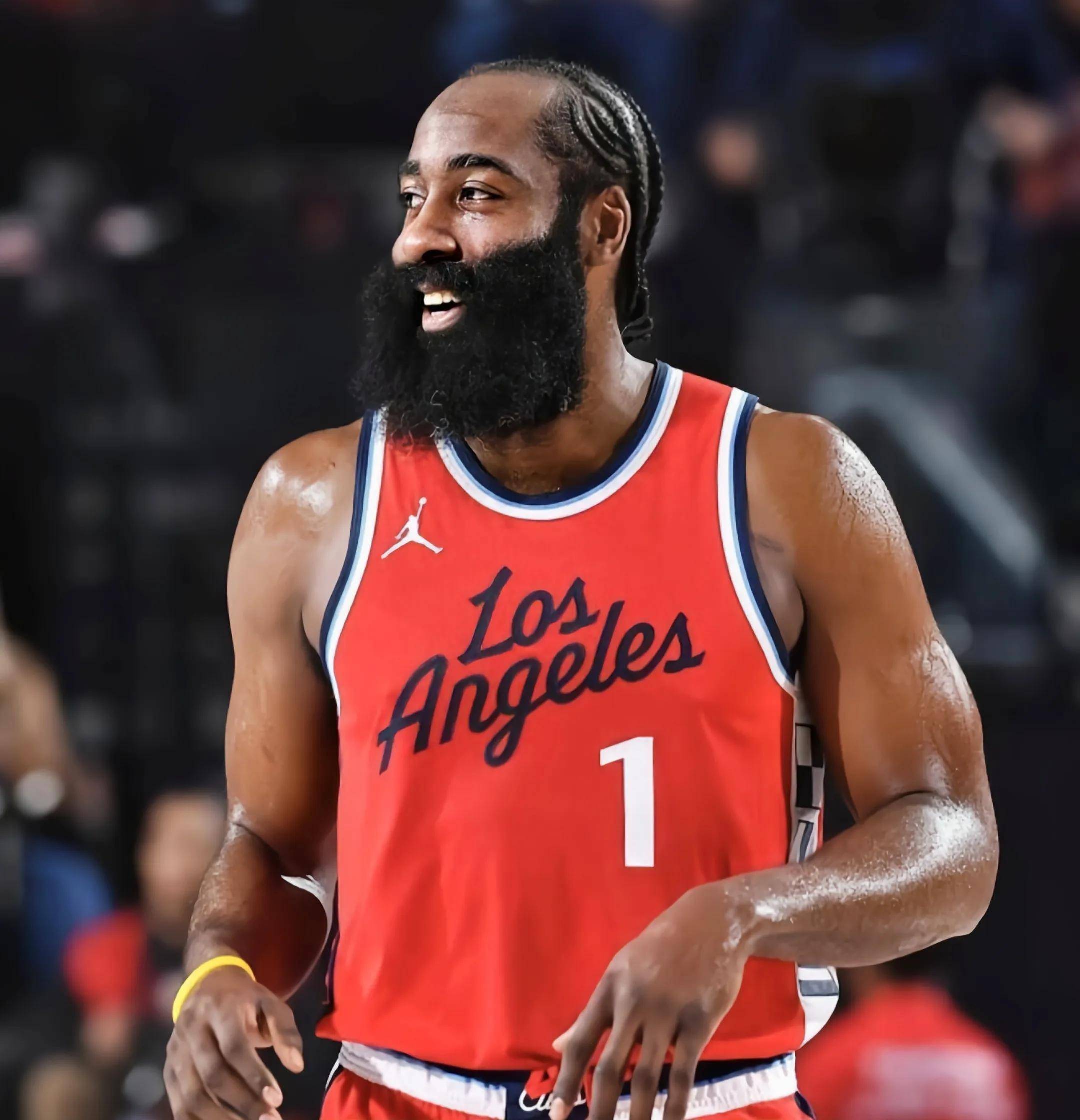 体图：热刺正认真追求帕利尼亚，已展开具体的谈判（体图：热刺强力推进帕利尼亚引援，谈判已进入实质阶段）